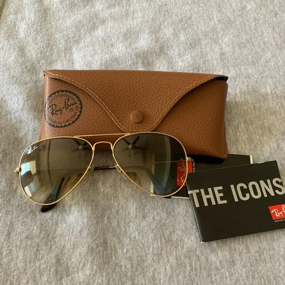 Authentic Ray Ban Sunglasses. Brown Gradient Lenses. Ray-Ban New Wayfarer Classic Light Brown Gradient 52 mm  main image 2
